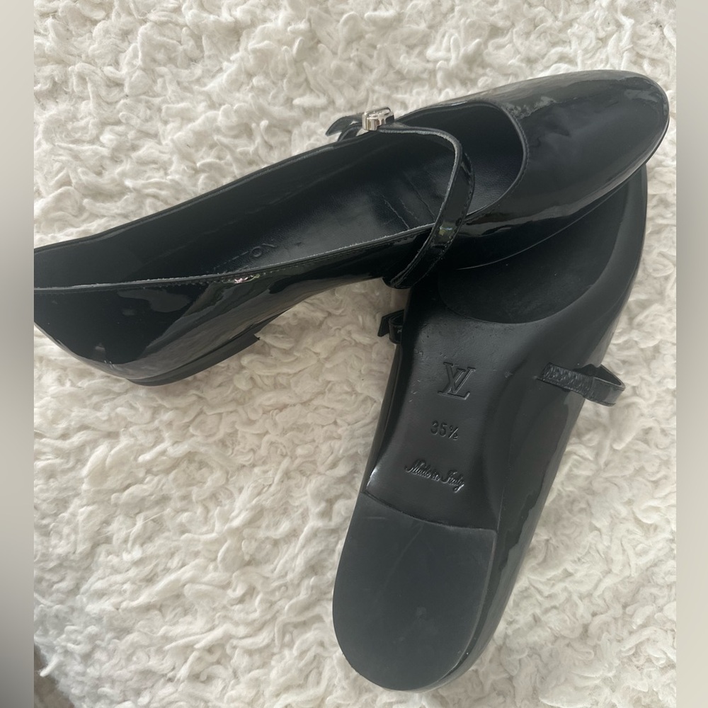 Louis Vuitton Black Patent Leather Flats